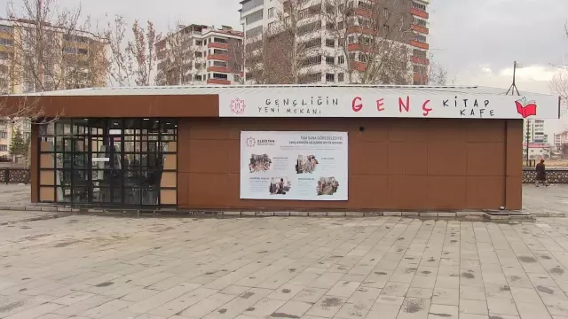 KAHRAMANMARAŞ - Genç Kitap Kafe hizmete girdi