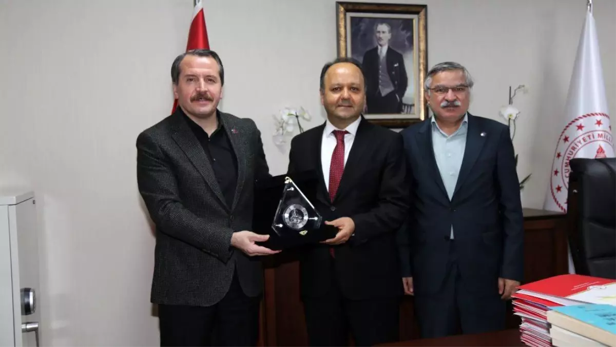 Memur-Sen ve Eğitim-Bir-Sen Genel Başkanı Ali YALÇIN, Genel Müdürümüze Hayırlı Olsun Ziyaretinde Bulundu