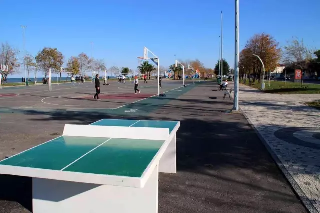 Ordu'nun parklarında masa tenisi