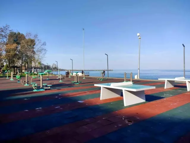 Ordu'nun parklarında masa tenisi
