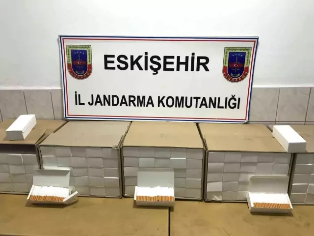 Tütün dükkânında 50 bin adet kaçak makaron ele geçirildi