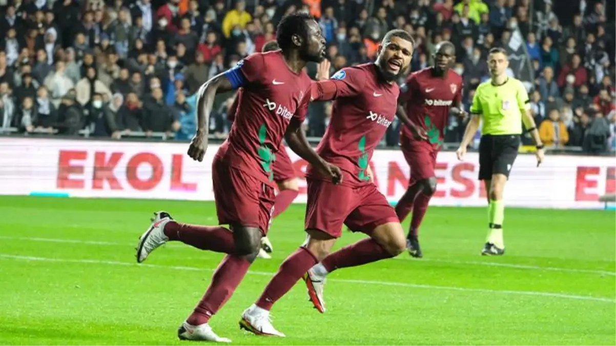 İzmir'de tarihi maç! Altay, sahasında Hatayspor'a diş geçiremedi