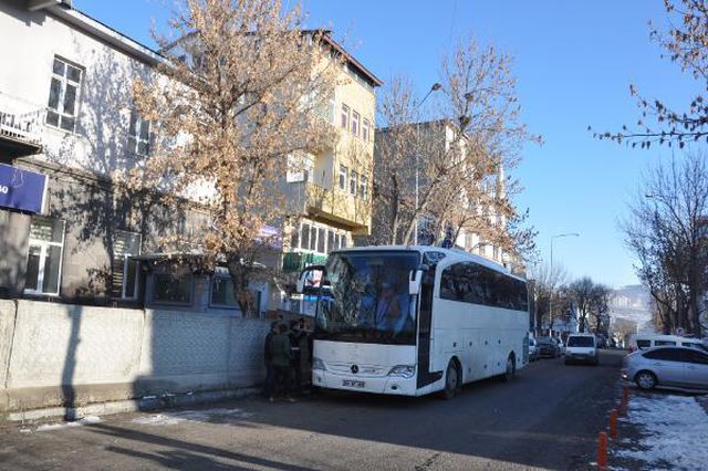 Kars'ta 35 kaçak göçmen yakalandı