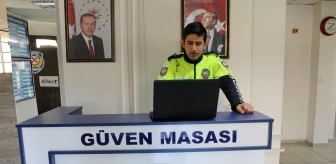 Malatya'da polis ekipleri AA'nın 'Yılın Fotoğrafları' oylamasına katıldı