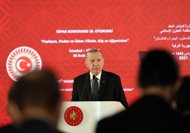 Türkiye'deki mülteci sayısını açıklayan Cumhurbaşkanı Erdoğan'dan tüm dünyaya mesaj: Türkiye yeni bir yükü kaldıramaz
