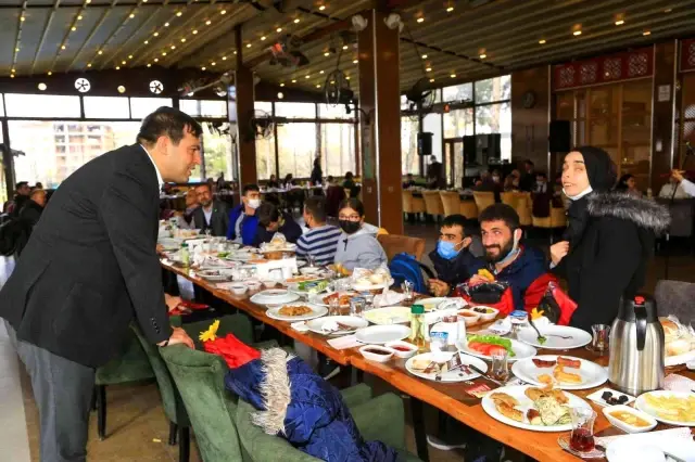 Başkan Çakın özel gereksinimli çocuklarla bir araya geldi