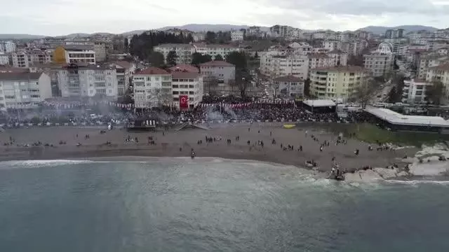 Hamsi festivalinde 5 ton balık tüketildi