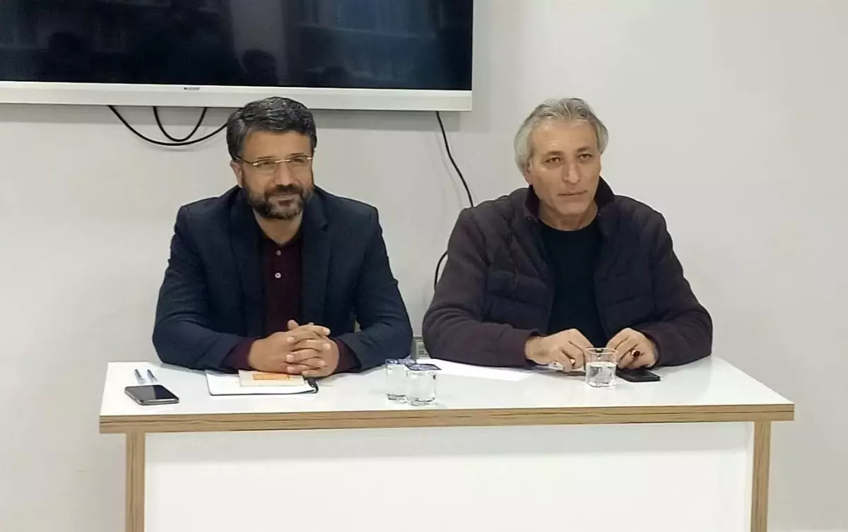 Yazar Necati Atar Şehir Akademinin konuğu oldu