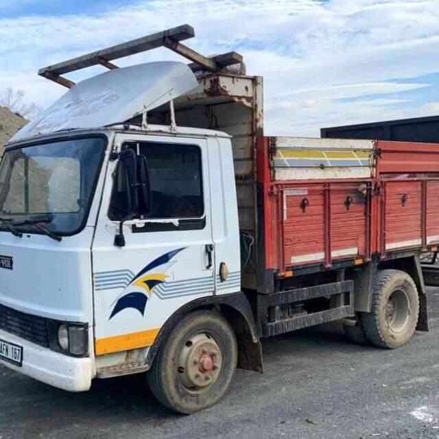 Ayva hırsızları tarla sahibine yakalanınca olanlar oldu! Böylesi film sahnelerinde bile yok