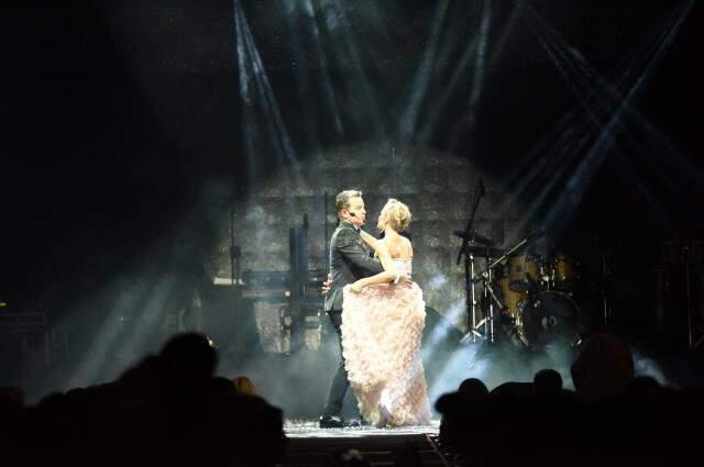 Gökay Kalaycıoğlu ve Melike Öcalan'dan Peri Masalı! Danslarıyla dakikalarca ayakta alkışlandılar