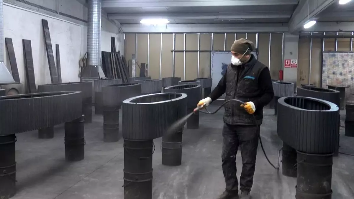 İnegöllü mobilyacılar acil 15 bin eleman arıyor