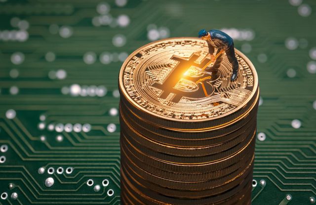 Bitcoin ve HUH Token çekişmesi sürüyor, Bitcoin yorum ve analiz: