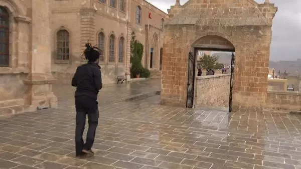 Son Dakika | Faslı ödüllü gezgin, belgeseli için bisikletiyle Mardin'e geldi