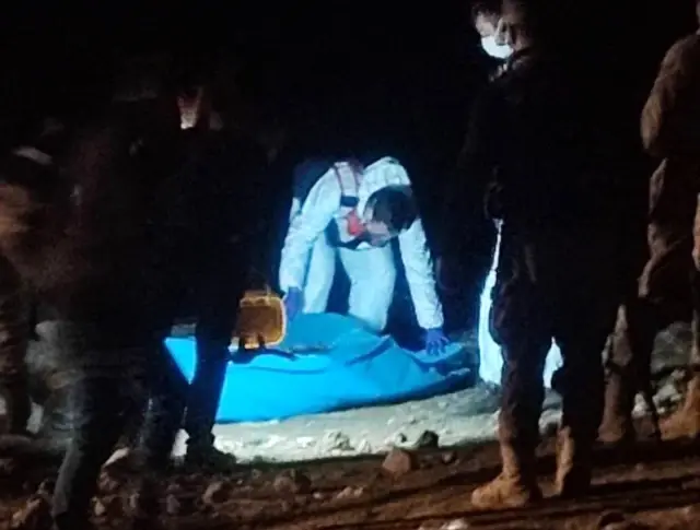 Çoban köpeklerinin kazdığı çukurdan cansız beden çıktı