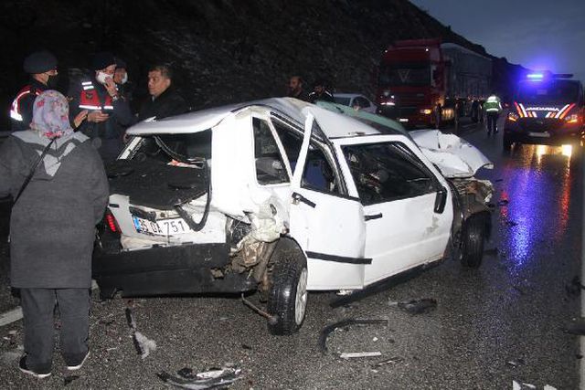 Manisa'da 11 aracın karıştığı zincirleme kazada 1 kişi yaralandı