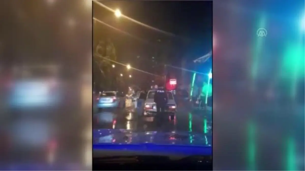 Son dakika! Yakıtı biten otomobilin sürücüsüne polis desteği