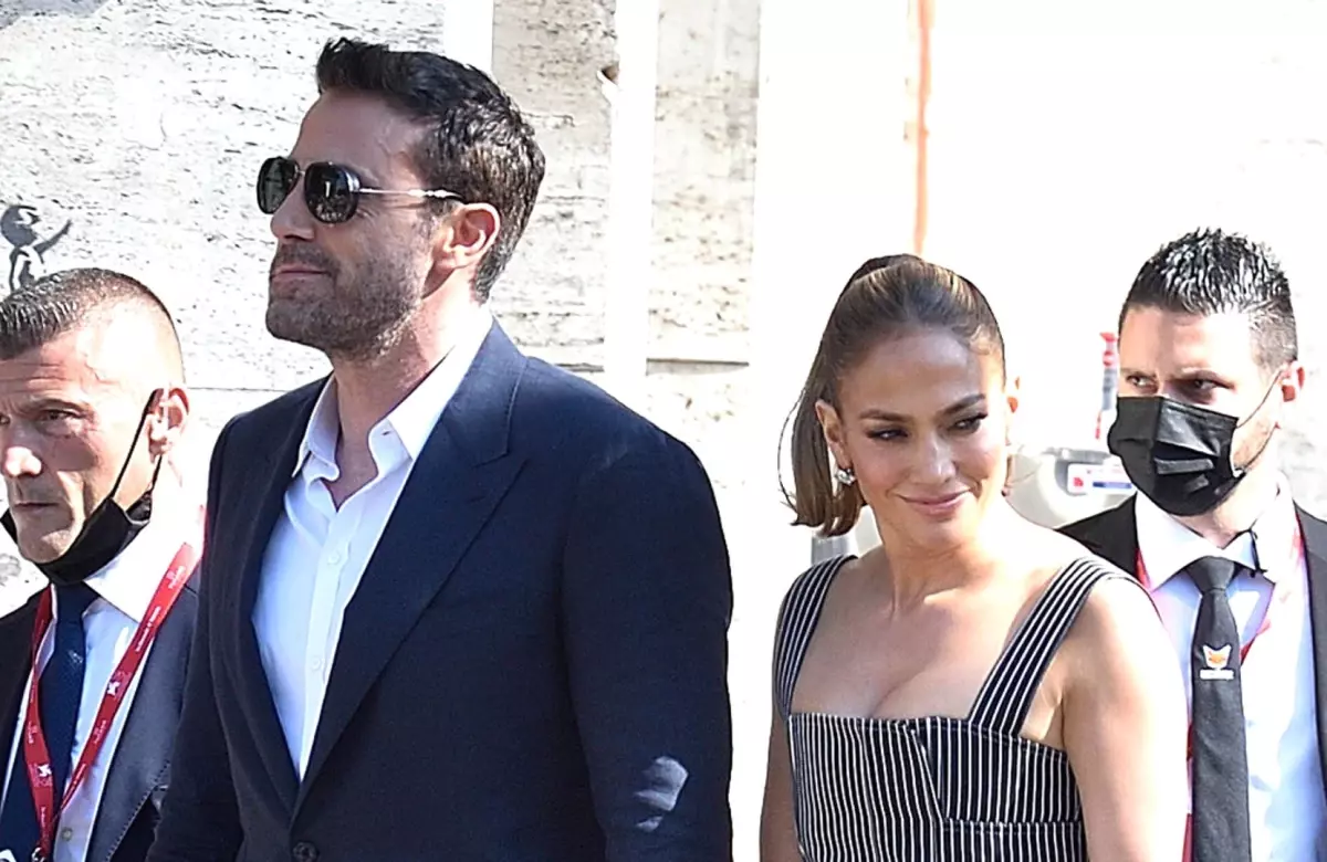 Ben Affleck: 'Jennifer Lopez ile yeniden birleşmekte tereddütlüydüm'