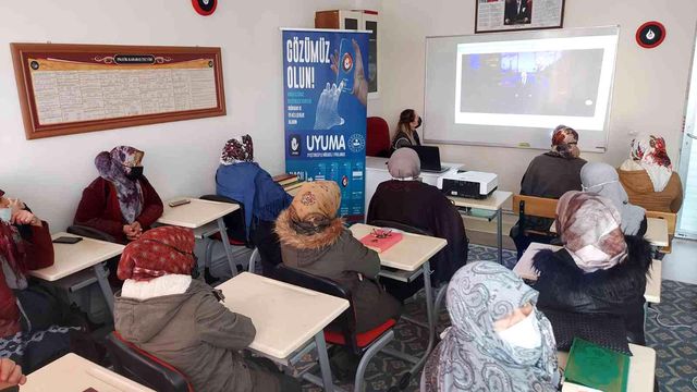 Kars'ta polis 233 kişi bilgilendirdi