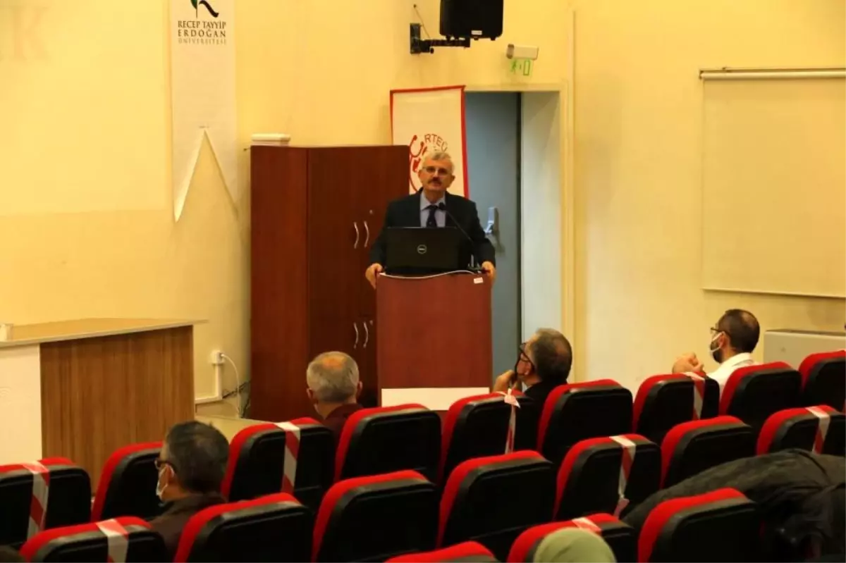 Sağlık Bilimleri Üniversitesi Rektörü Üniversitemizde Konferans Verdi