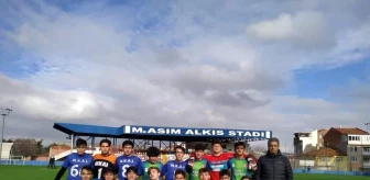 Simav'ın genç erkek futbol takımı il şampiyonu oldu