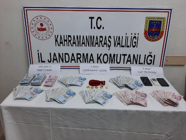 TELEFON DOLANDIRICILARINA 185 BİN LİRASINI KAPTIRDI