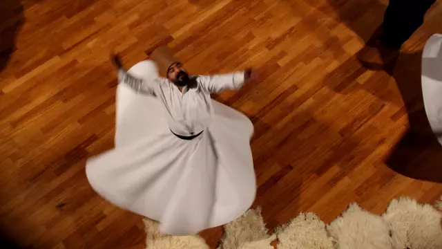 Azimle çalışan özel öğrenciler sema öğrendi