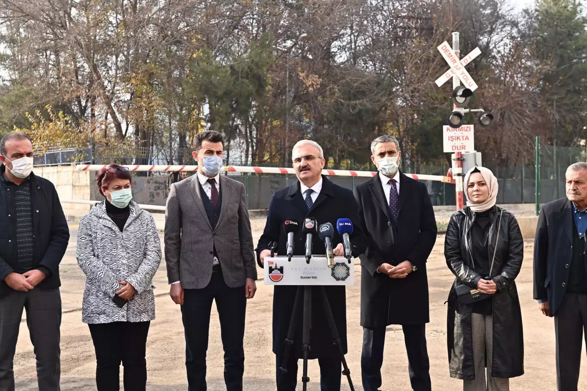 Diyarbakır'da Rızvanağa Caddesi Turgut Özal Bulvarı'na bağlandı