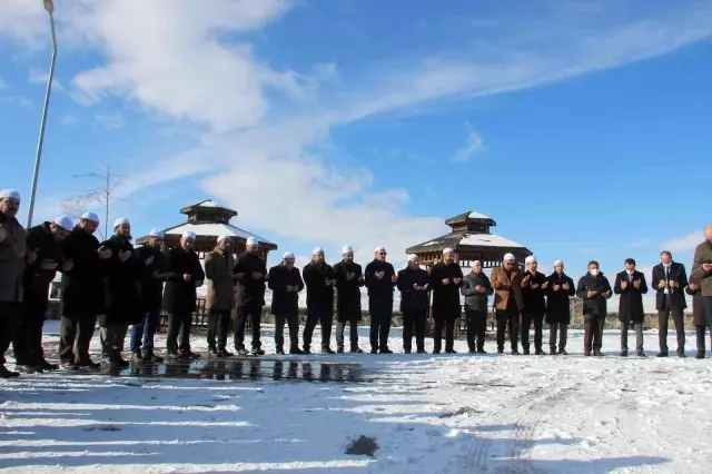 Erzurum'un 500 yıllık kadim geleneği 'Binbir Hatim' başladı