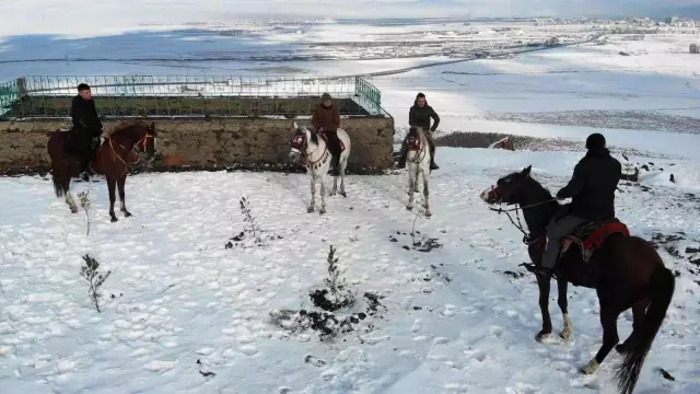 Erzurum'un 500 yıllık kadim geleneği 'Binbir Hatim' başladı