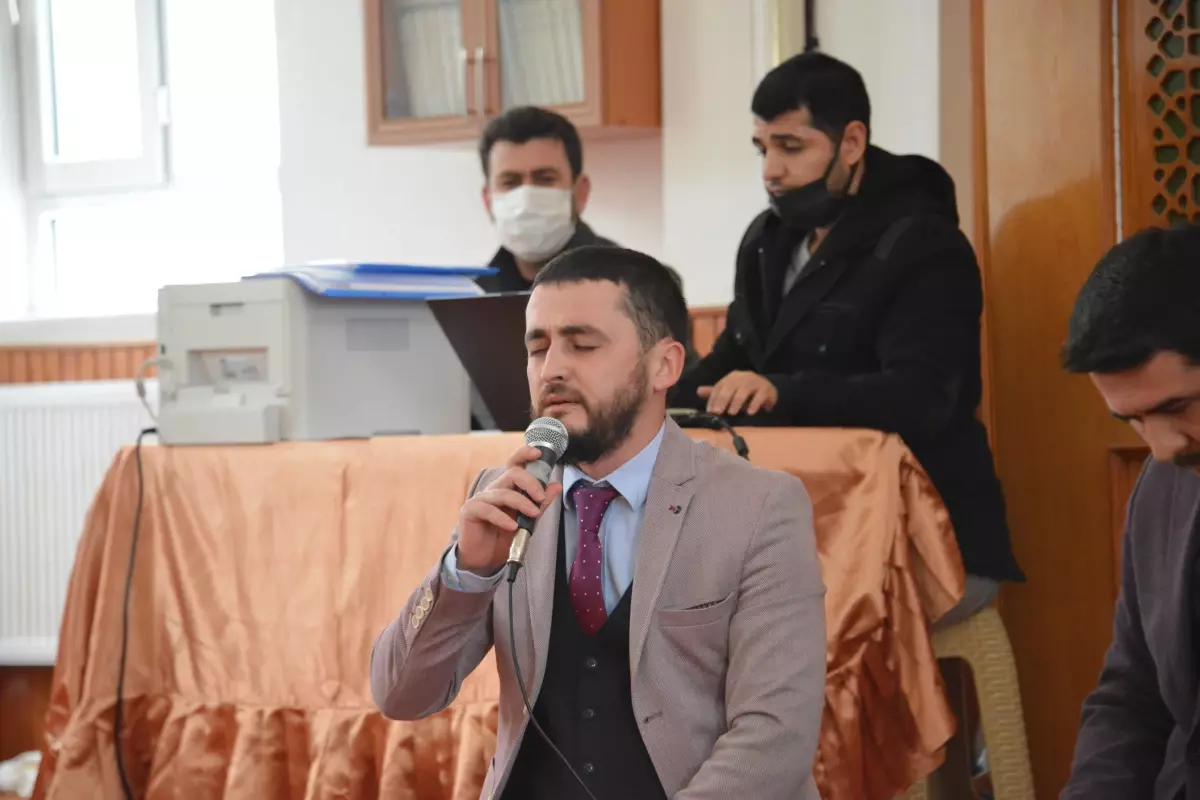 Gediz'de 'Genç Hatipler Minberde Hutbe Okuma Yarışması' düzenlendi