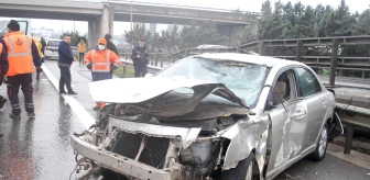 TEM Otoyolu Sultanbeyli mevkisindeki kazada 3 kişi yaralandı