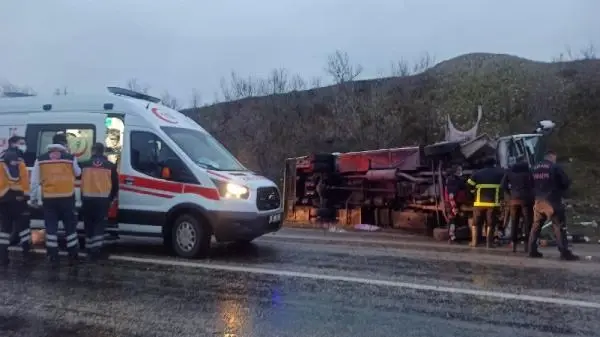 Kapadokya'dan tur midibüsü şarampole devrildi: 27 yaralı