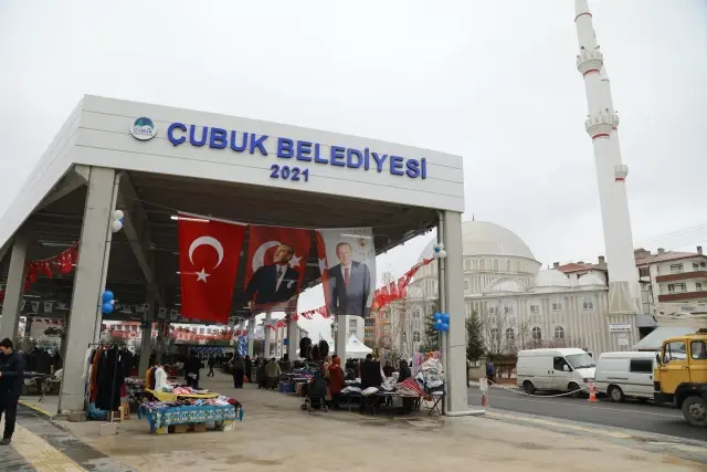 Çubuk Belediyesinin yaptırdığı modern semt pazarı açıldı