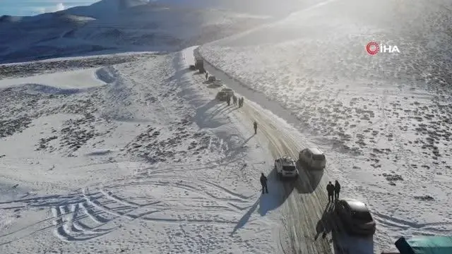 Erzurum'da buz tutan yollar çileye dönüştü