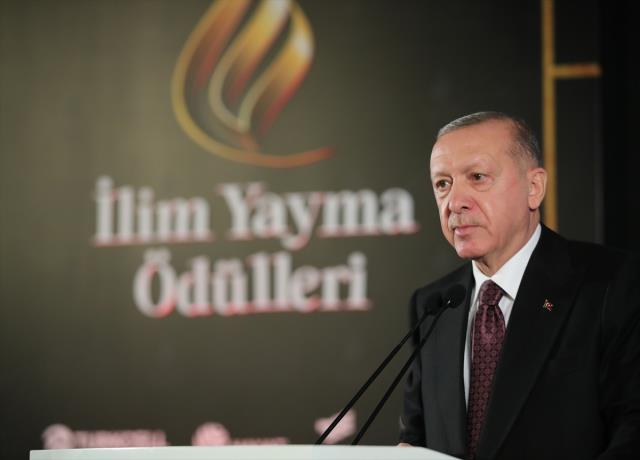 Son Dakika: Cumhurbaşkanı Erdoğan'dan TÜSİAD'a tepki: Kalkıp hükümete saldırmanın değişik yollarını aramayın