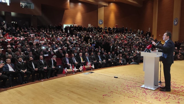 Yeniden Refah Partisi Genel Başkanı Erbakan, Bursa'da konuştu