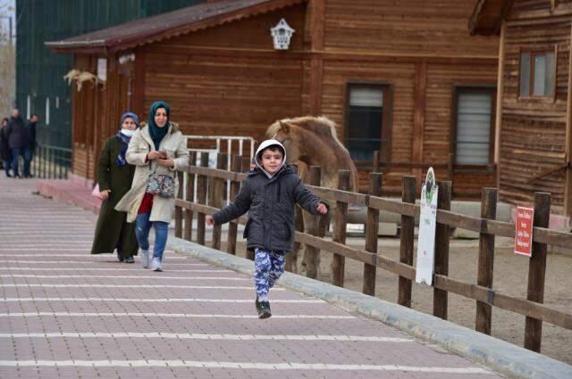 Malatyalıların hayvanat bahçesi 2021 yılı içerisinde 54 bin ziyaretçi tarafından ziyaret edildi Malatyalıların hayvanat bahçesi 2021 yılı içerisinde 54 bin ziyaretçi tarafından ziyaret edildi