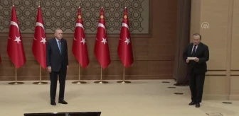 Son dakika haberi: Cumhurbaşkanı Erdoğan, Cumhurbaşkanlığı Kültür ve Sanat Büyük Ödülleri Töreni'ne katıldı (2)