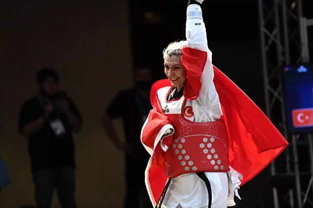 Dünya şampiyonu para tekvandocu Seçil Er'in gözü olimpiyatlarda