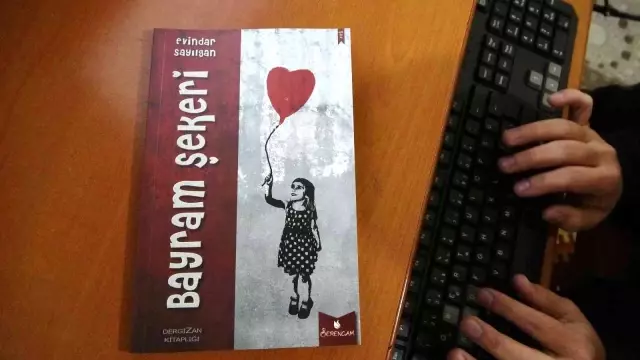 Kendi imkanıyla okuma yazma öğrenen engelli kadın 2. şiir kitabını hazırlıyor