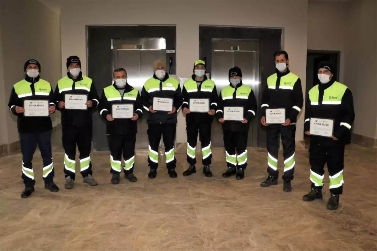 Beykoz'un 'Temizlik İşçileri' Üniversite Mezunu Oldu
