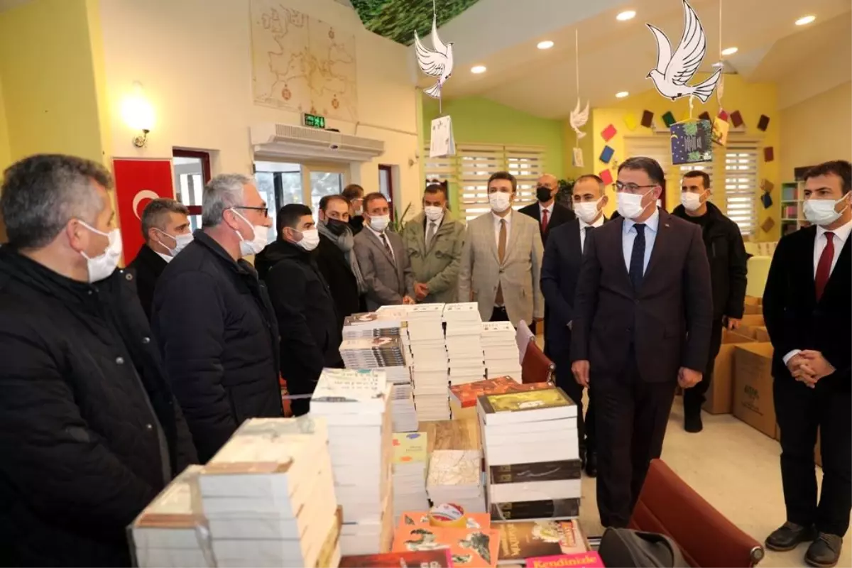 Kitabın Başkenti Tokat'ta Halk Kütüphanelerine ve Okul Kütüphanelerine Kitap Desteği