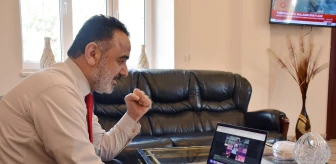 Türkiye'nin Hartum Büyükelçisi Neziroğlu, AA'nın 'Yılın Fotoğrafları'nı oyladı