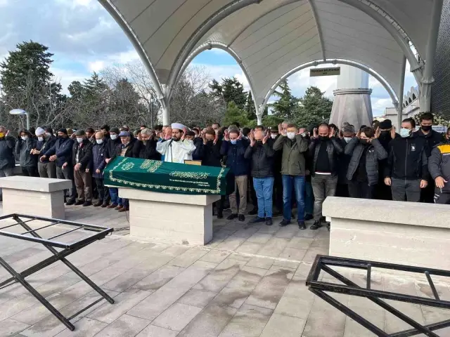 Usta oyuncu Sezai Aydın göz yaşları içinde son yolculuğuna uğurlandı