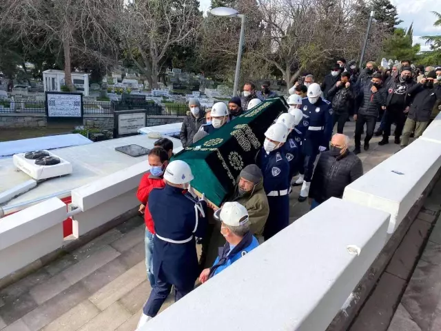 Usta oyuncu Sezai Aydın göz yaşları içinde son yolculuğuna uğurlandı