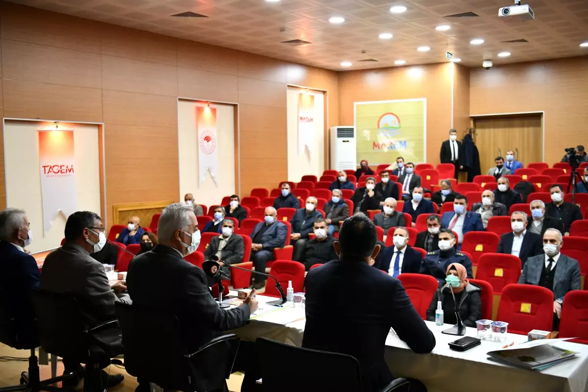 Eğirdir İlçesinde Muhtarlar Toplantısı Düzenlendi
