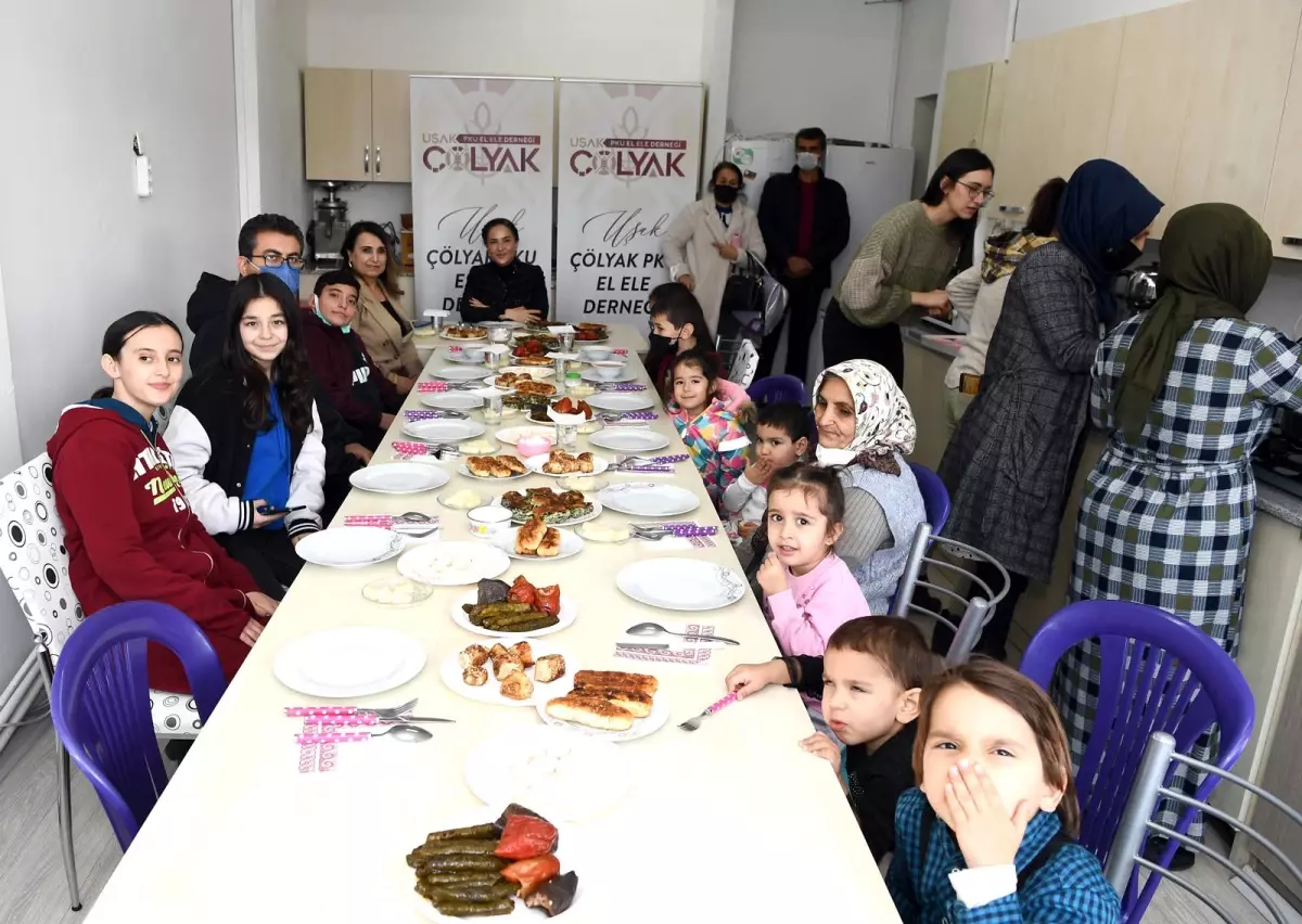 Vali Funda Kocabıyık'tan Uşak Çölyak PKU Elele Derneğine ziyaret