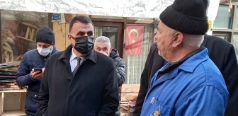 Beypazarı Kaymakamı Oktay Erdoğan dükkanı yanan esnafı ziyareti etti