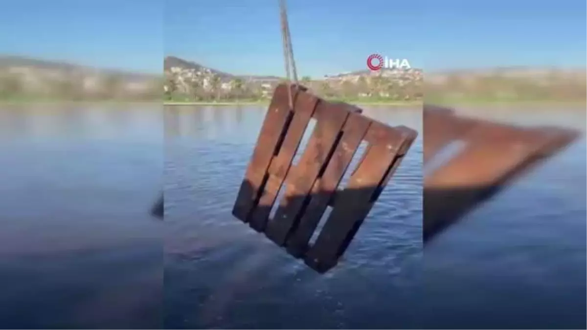Büyükşehir Belediyesi sokak hayvanları için atık paletlerden kulübe yapıyor