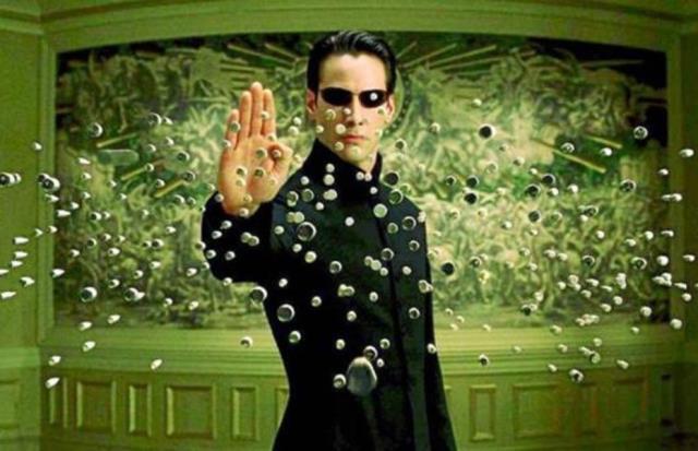 Keanu Reeves'in başrol olduğu Matrix 4 filminden 14 milyon dolar kazandı